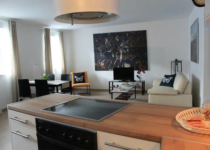 Urban-style Stadthalle Apartment Vienna
